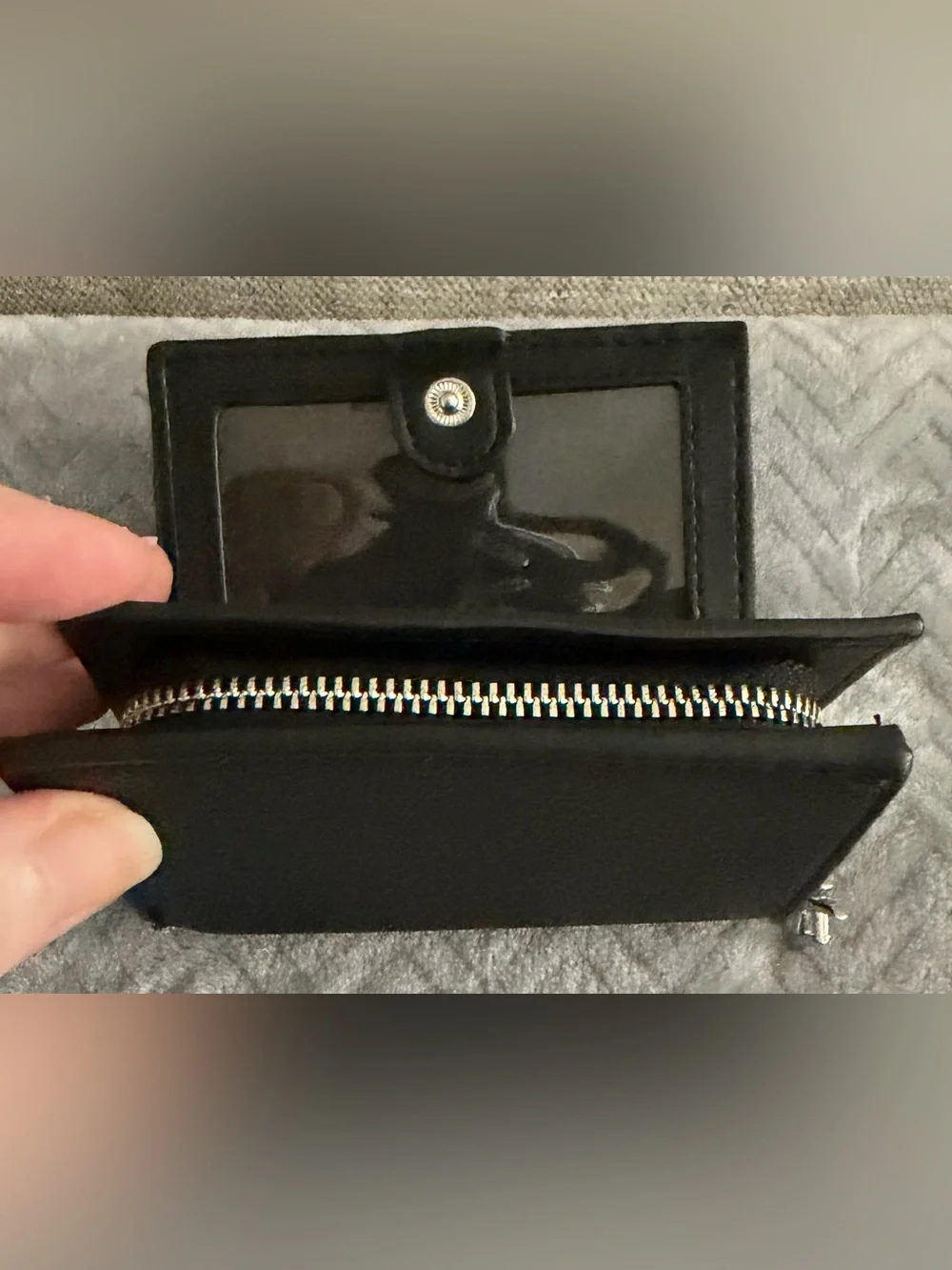 DKNY small compact black leather wallet